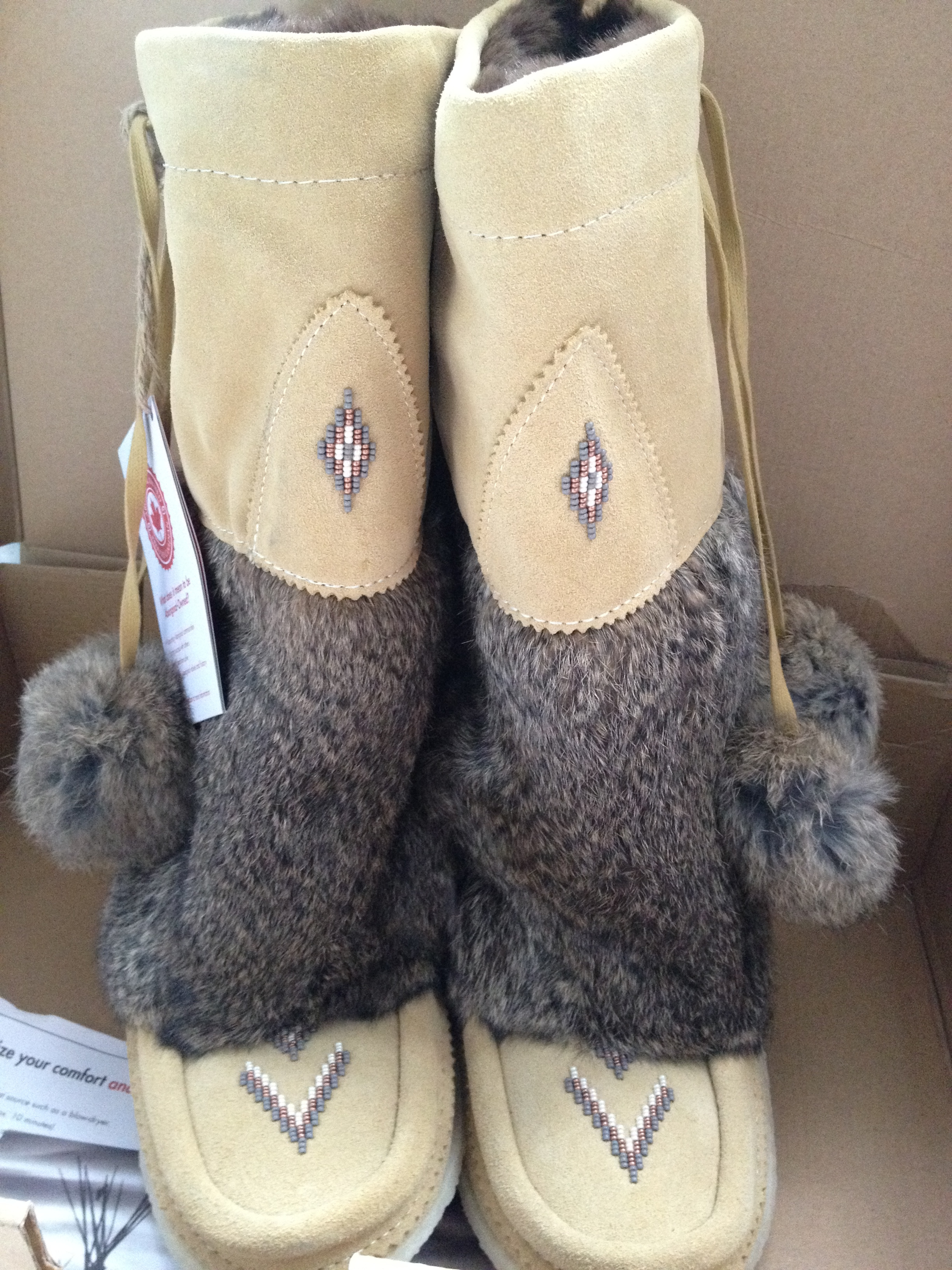 NEW Manitobah Mukluks 586537 Women's Size 5 Mukluk Winter Boots NO SALES TAX - Click Image to Close